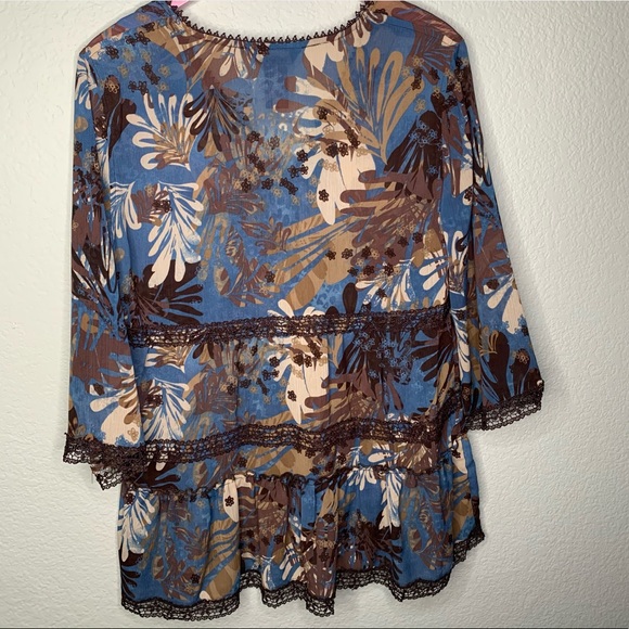 Multiples Floral Tunic Blue and Brown Open Front - Picture 5 of 7